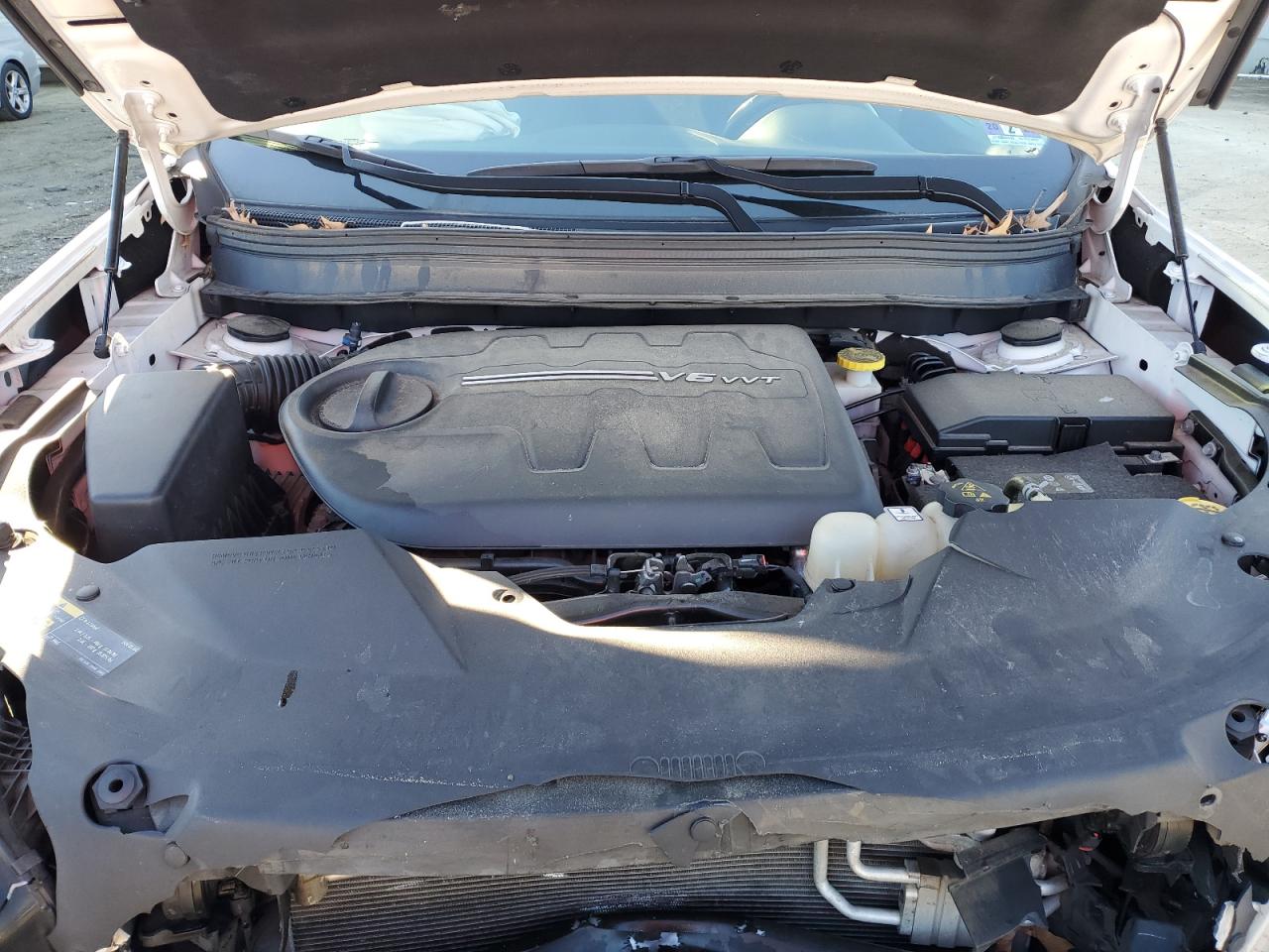 2019 Jeep Cherokee VIN 1C4PJMBXXKD315140 Copart auction photo, front end damage thumbnail 12