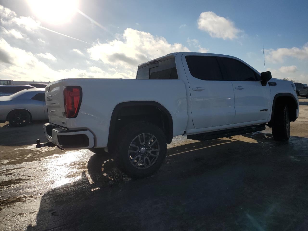 2021 GMC Sierra VIN 1GTP9EEL3MZ171668 Copart auction photo, front end damage thumbnail 3