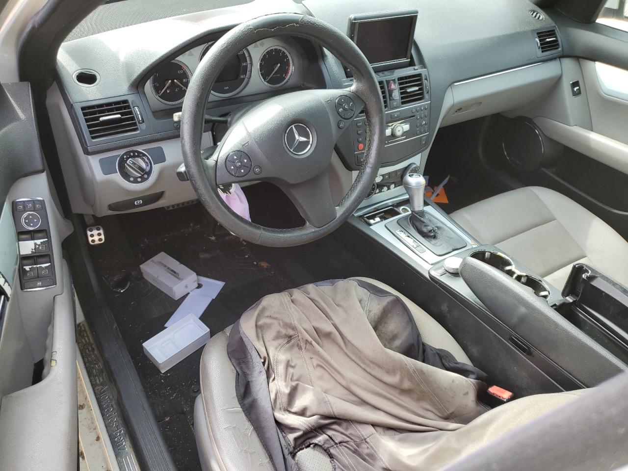 2008 Mercedes-Benz C-klasse VIN WDDGF54X48R015020 Copart auction photo, all over damage thumbnail 8