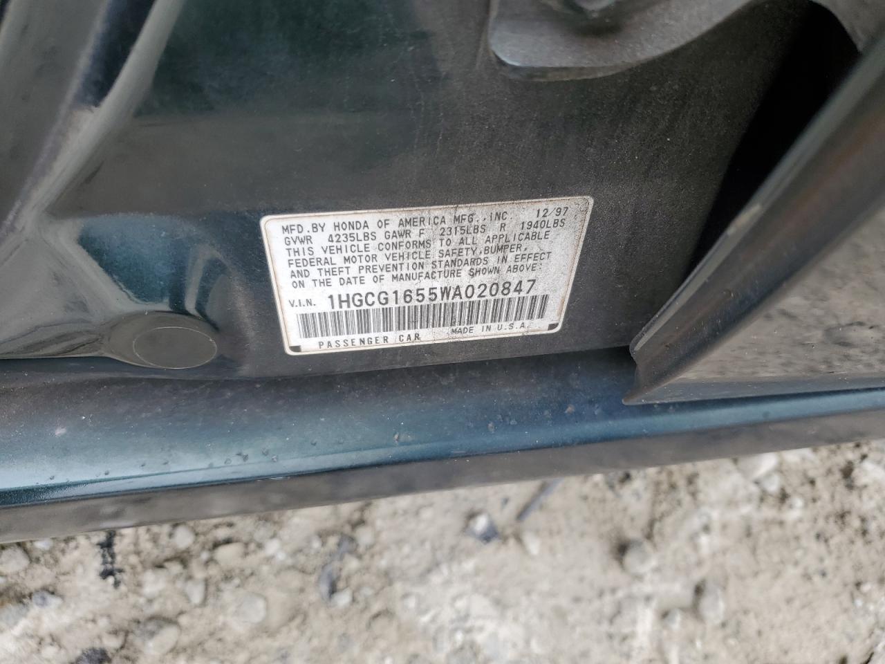 1998 Honda Accord VIN 1HGCG1655WA020847 Copart auction photo, rear end damage thumbnail 13