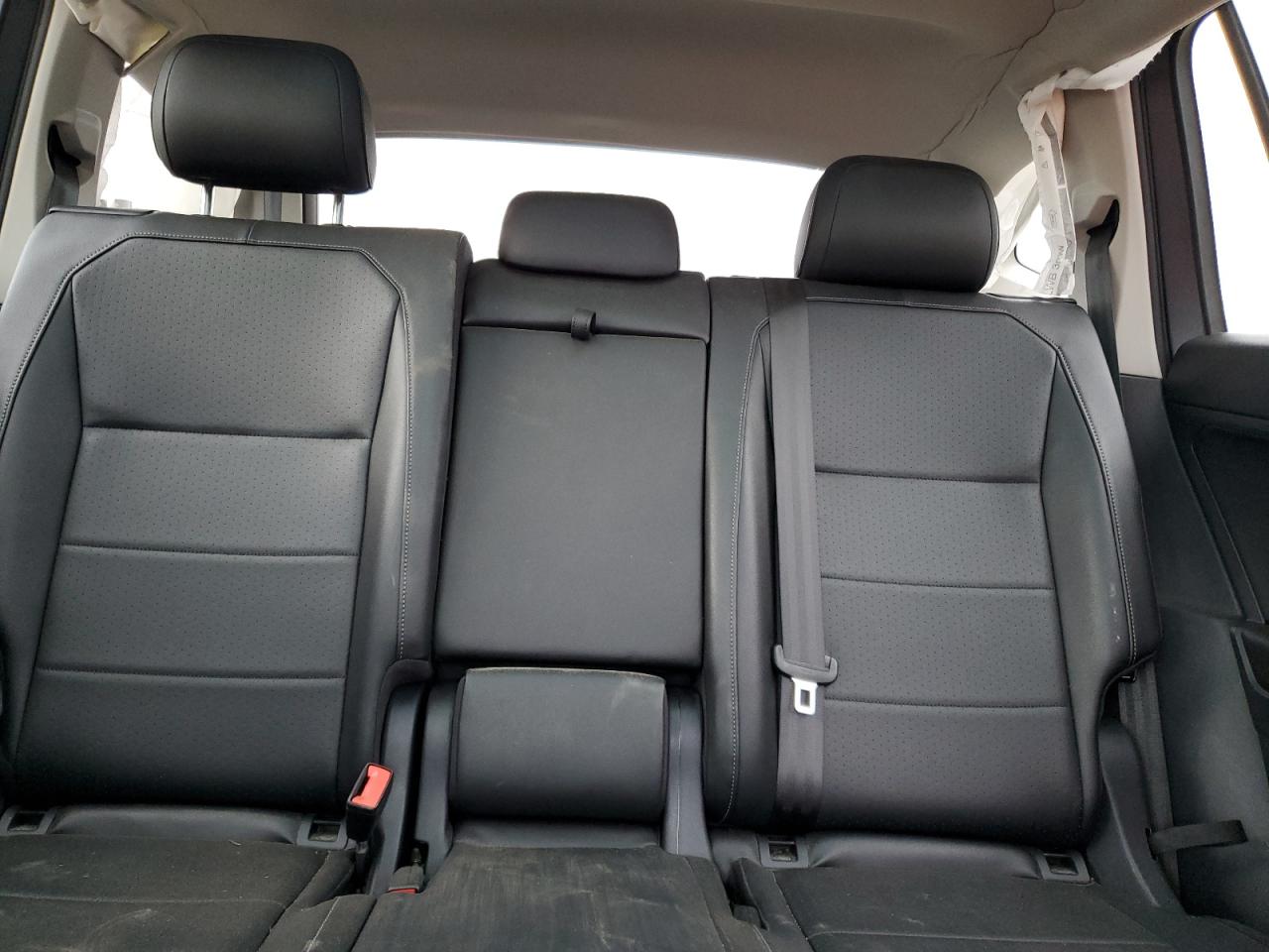 2020 Volkswagen Tiguan VIN 3VV3B7AX9LM008886 Copart auction photo, rear end damage thumbnail 10