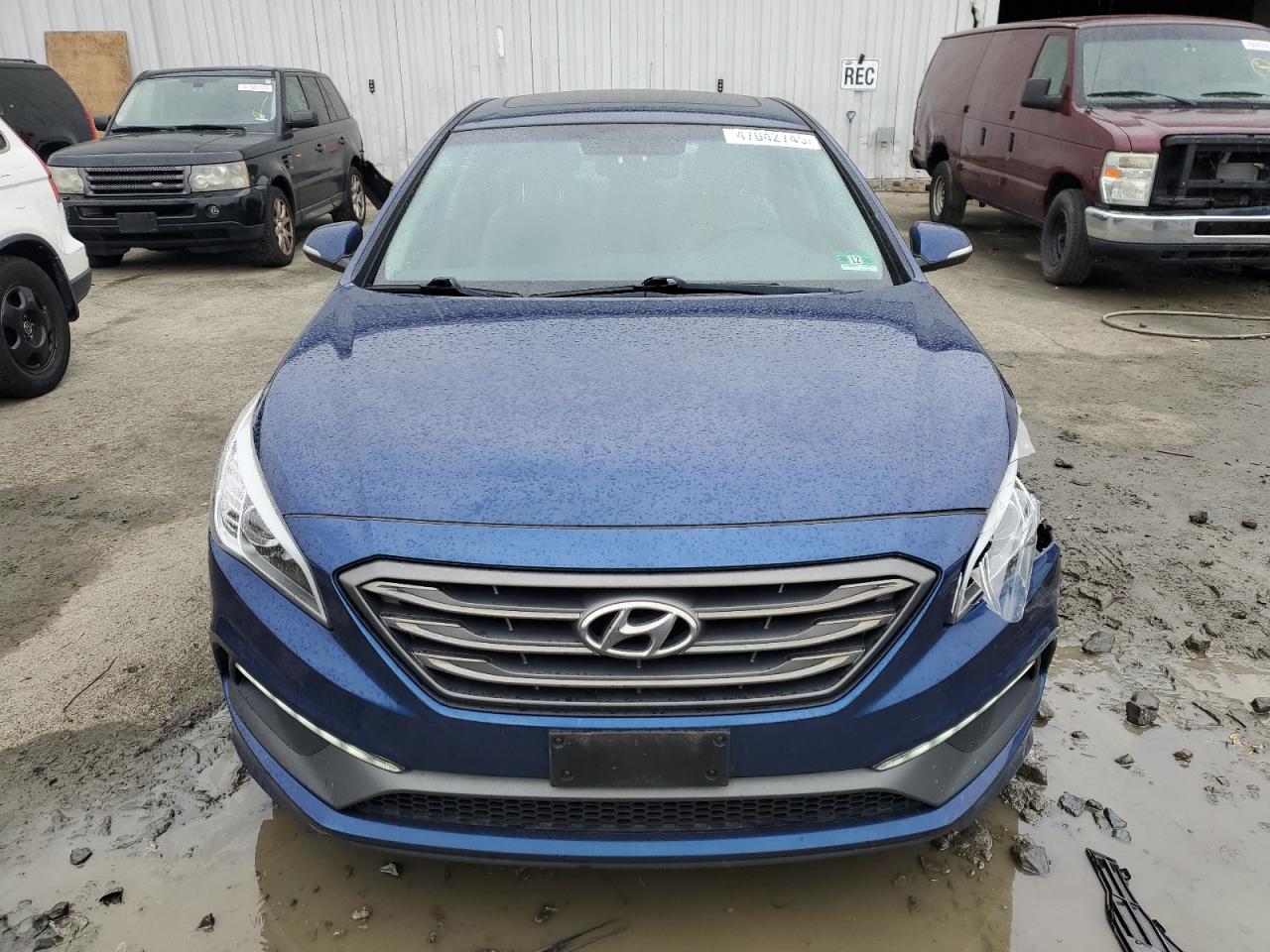 2017 Hyundai Sonata VIN 5NPE34AF6HH449902 Copart auction photo, side / front end damage thumbnail 5