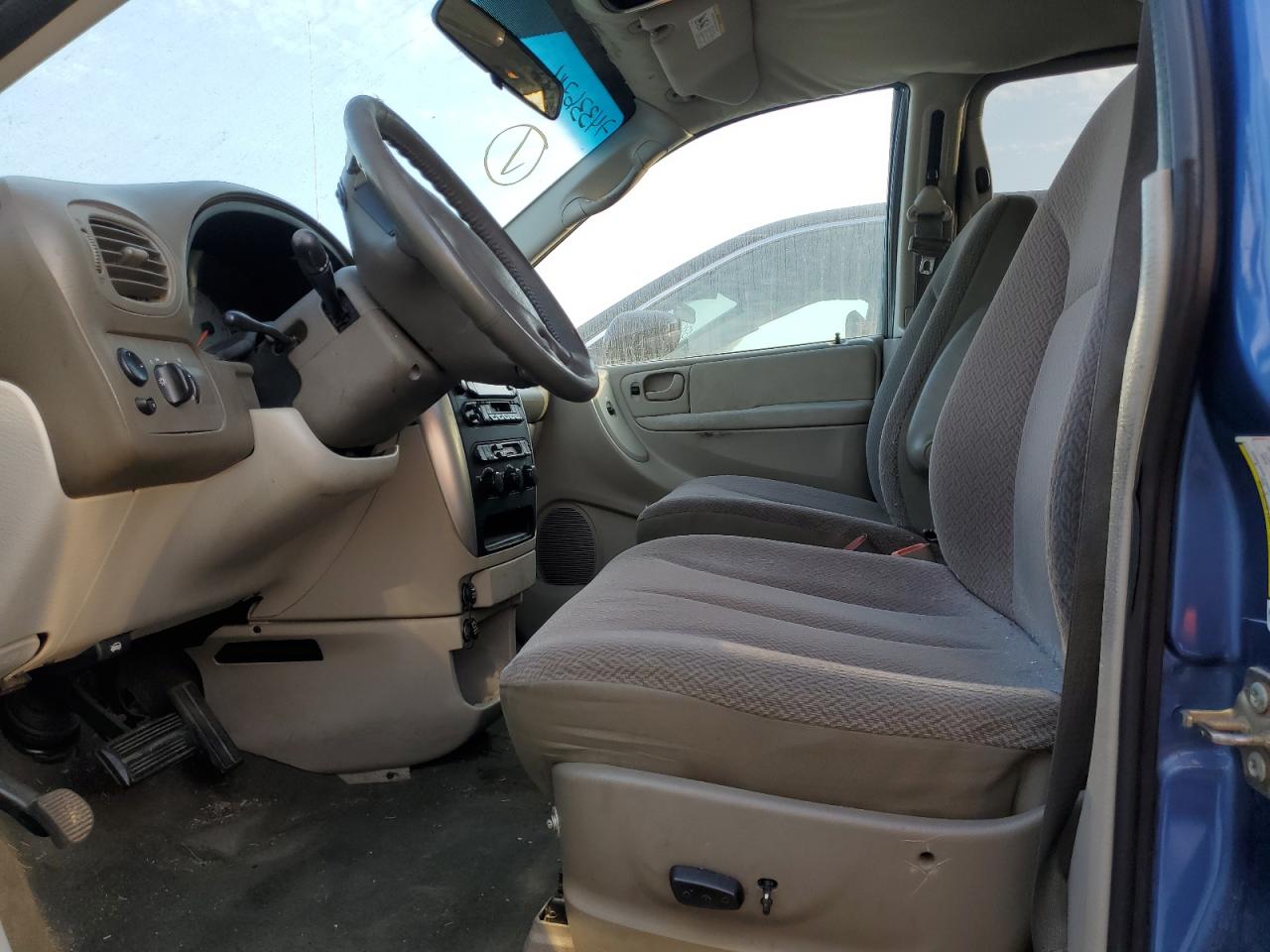 2007 Chrysler Town & Country VIN 2A4GP54L57R125033 Copart auction photo, front end / side damage thumbnail 7