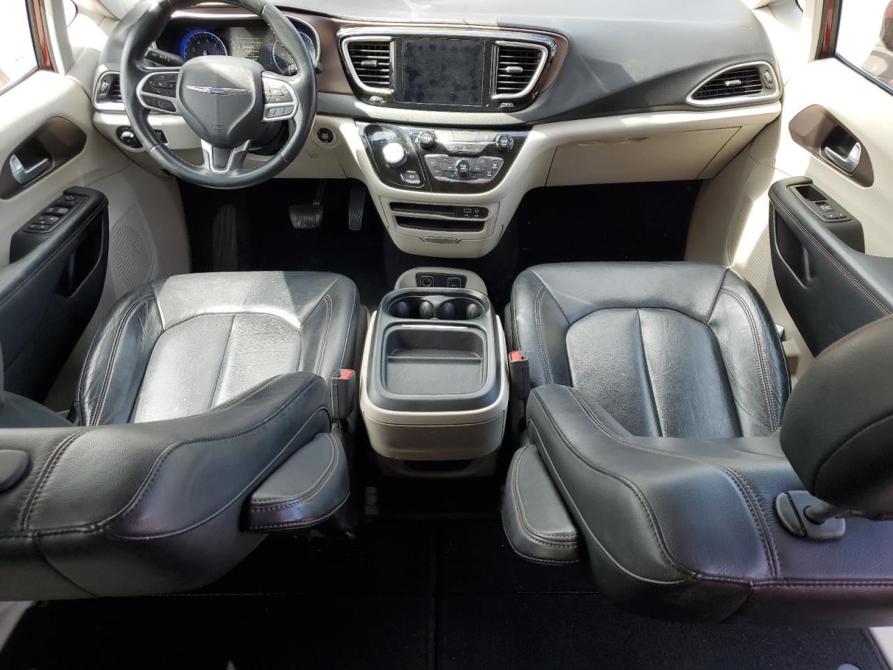 2017 Chrysler Pacifica VIN 2C4RC1BG0HR644968 Copart auction photo, front end damage thumbnail 8