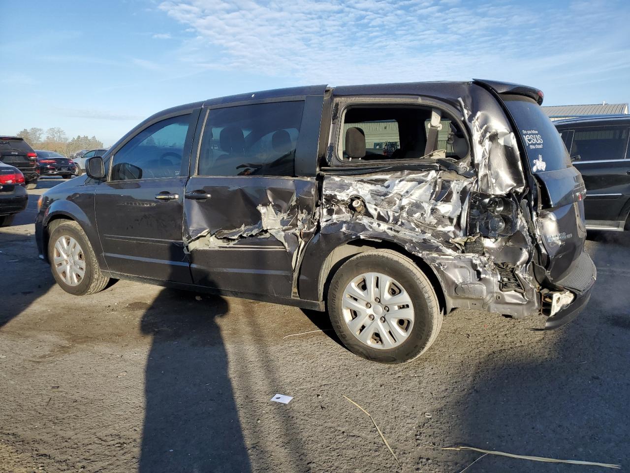 2015 Dodge Caravan VIN 2C4RDGBG0FR599057 Copart auction photo, rear end / side damage thumbnail 2