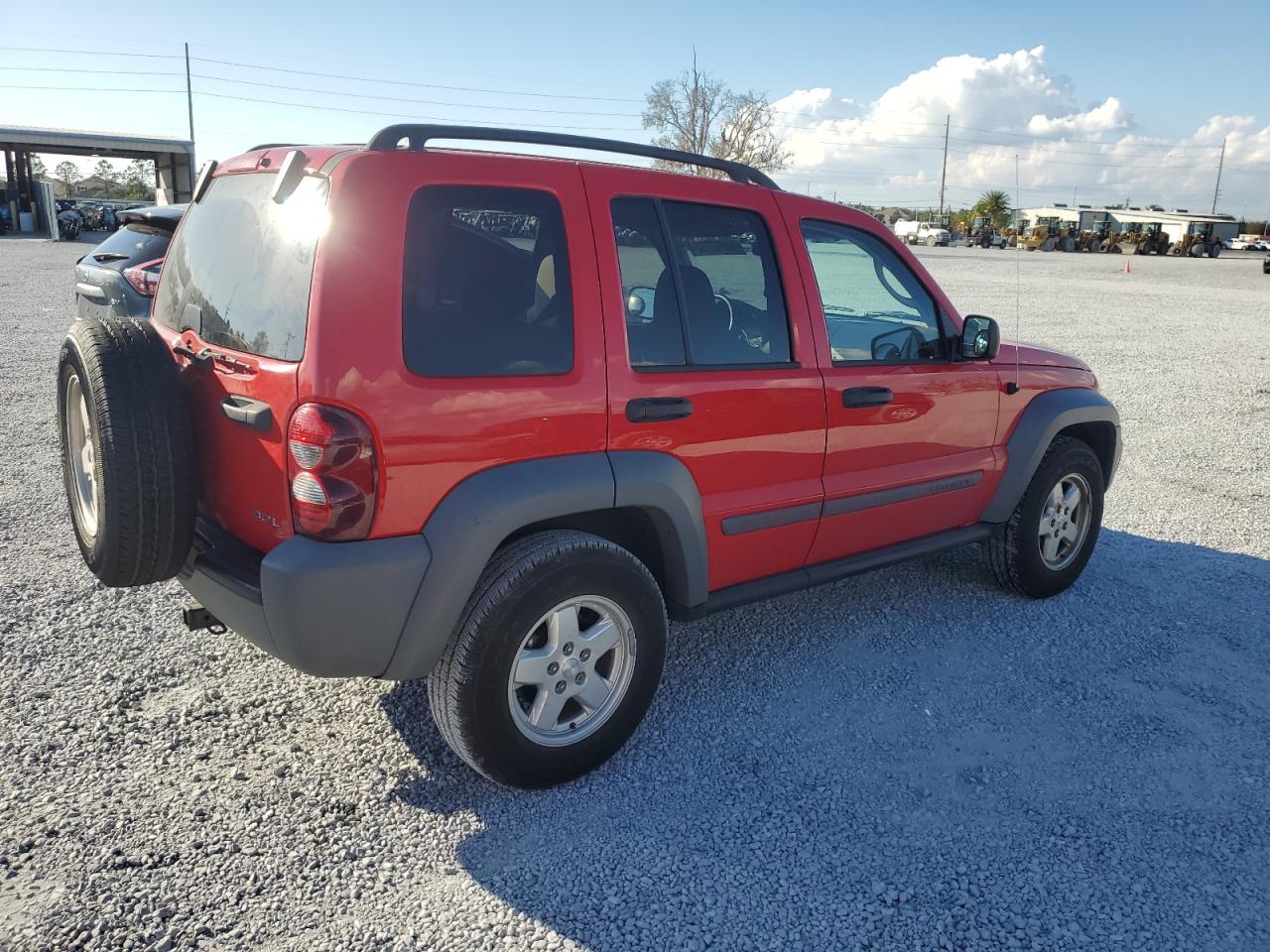 2005 Jeep Liberty (North America) VIN 1J4GL48K55W529106 Copart auction photo, normal wear damage thumbnail 3
