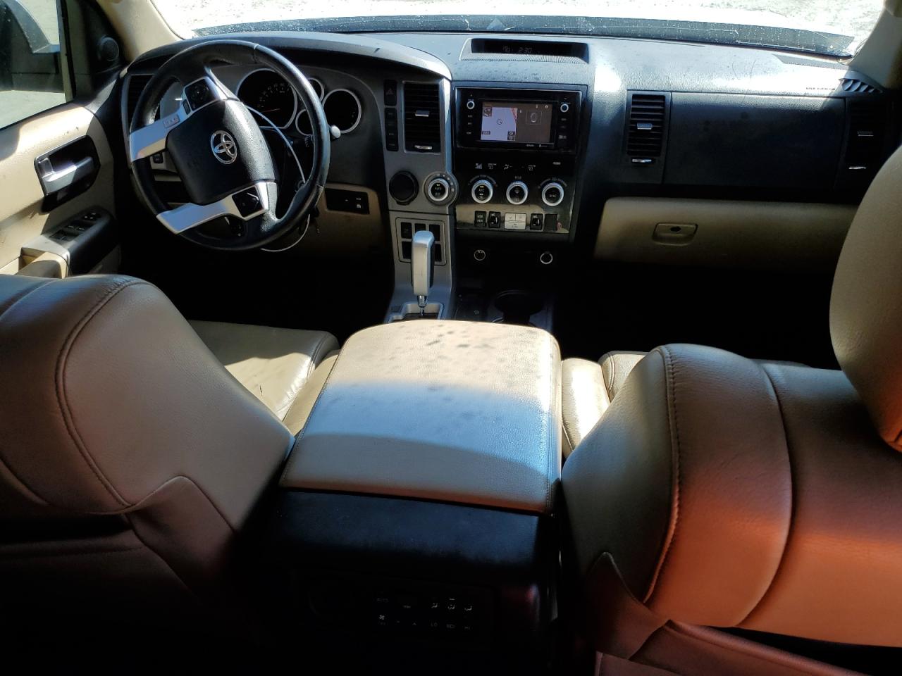 2016 Toyota Sequoia VIN 5TDKY5G12GS061421 Copart auction photo, front end / side damage thumbnail 8