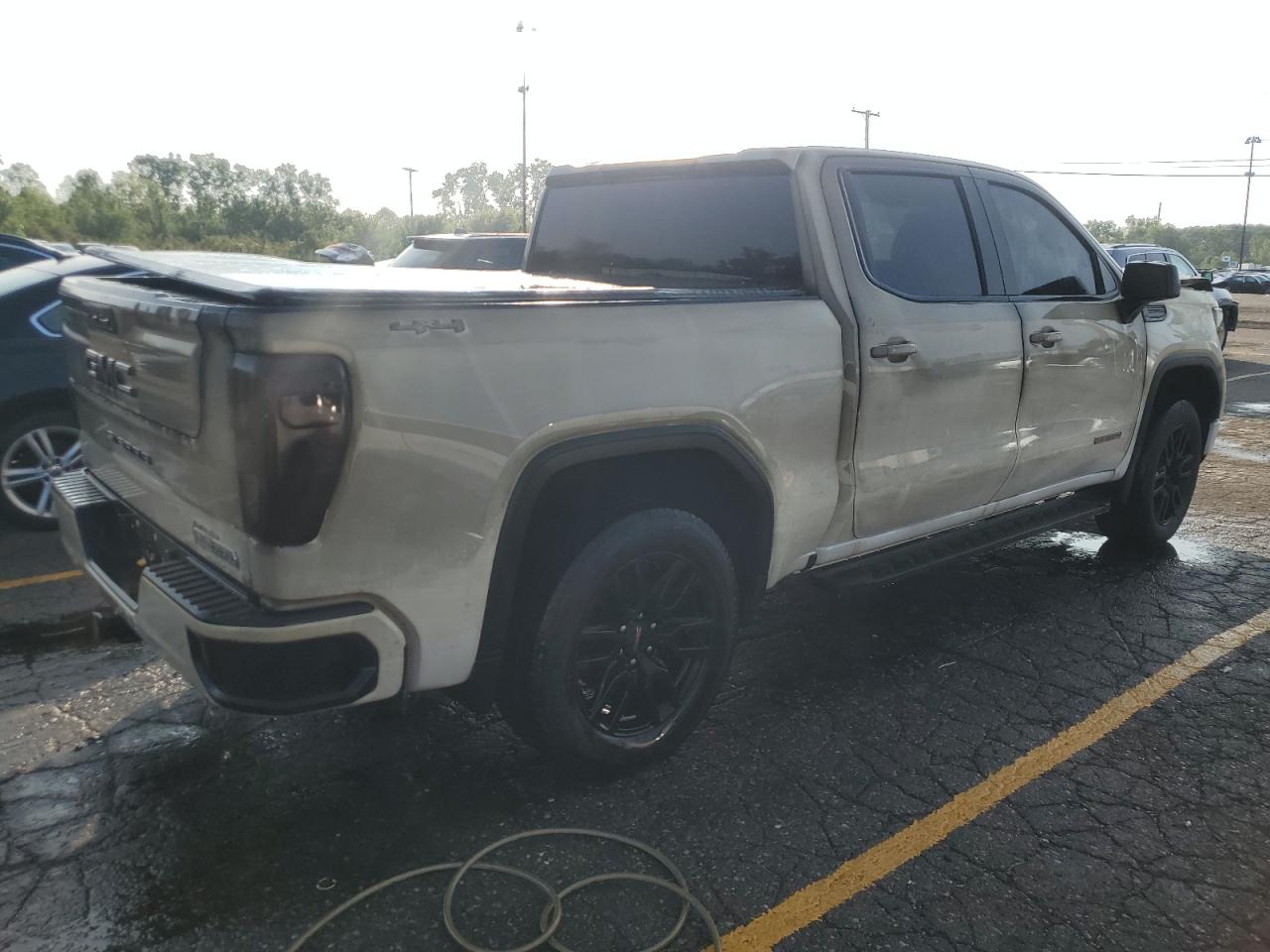 2022 GMC Sierra VIN 3GTP9GEK1NG153223 Copart auction photo, burn - engine / burn damage thumbnail 3