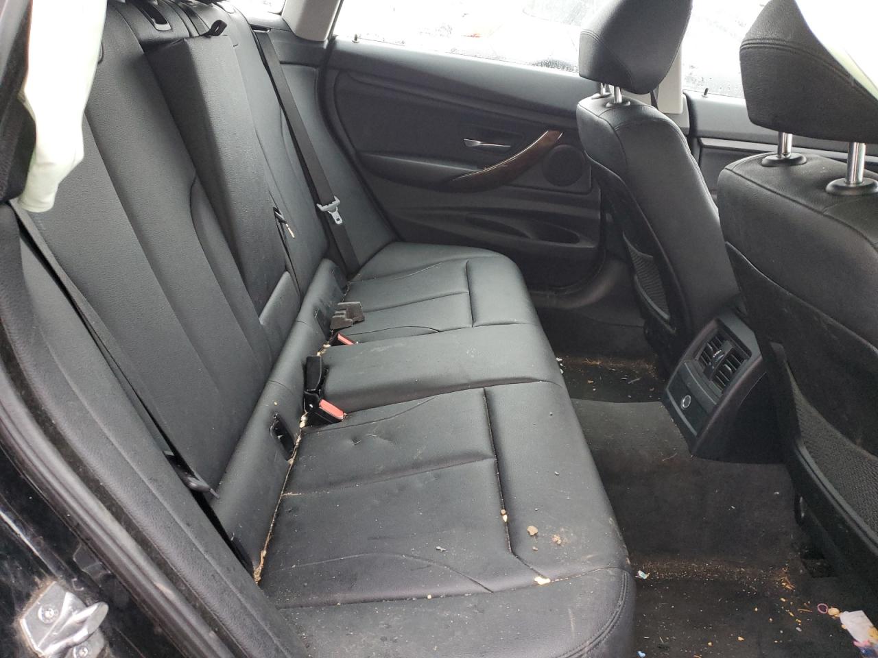 2015 BMW 3er VIN WBA8Z5C53FGS36216 Copart auction photo, front end / mechanical damage thumbnail 11