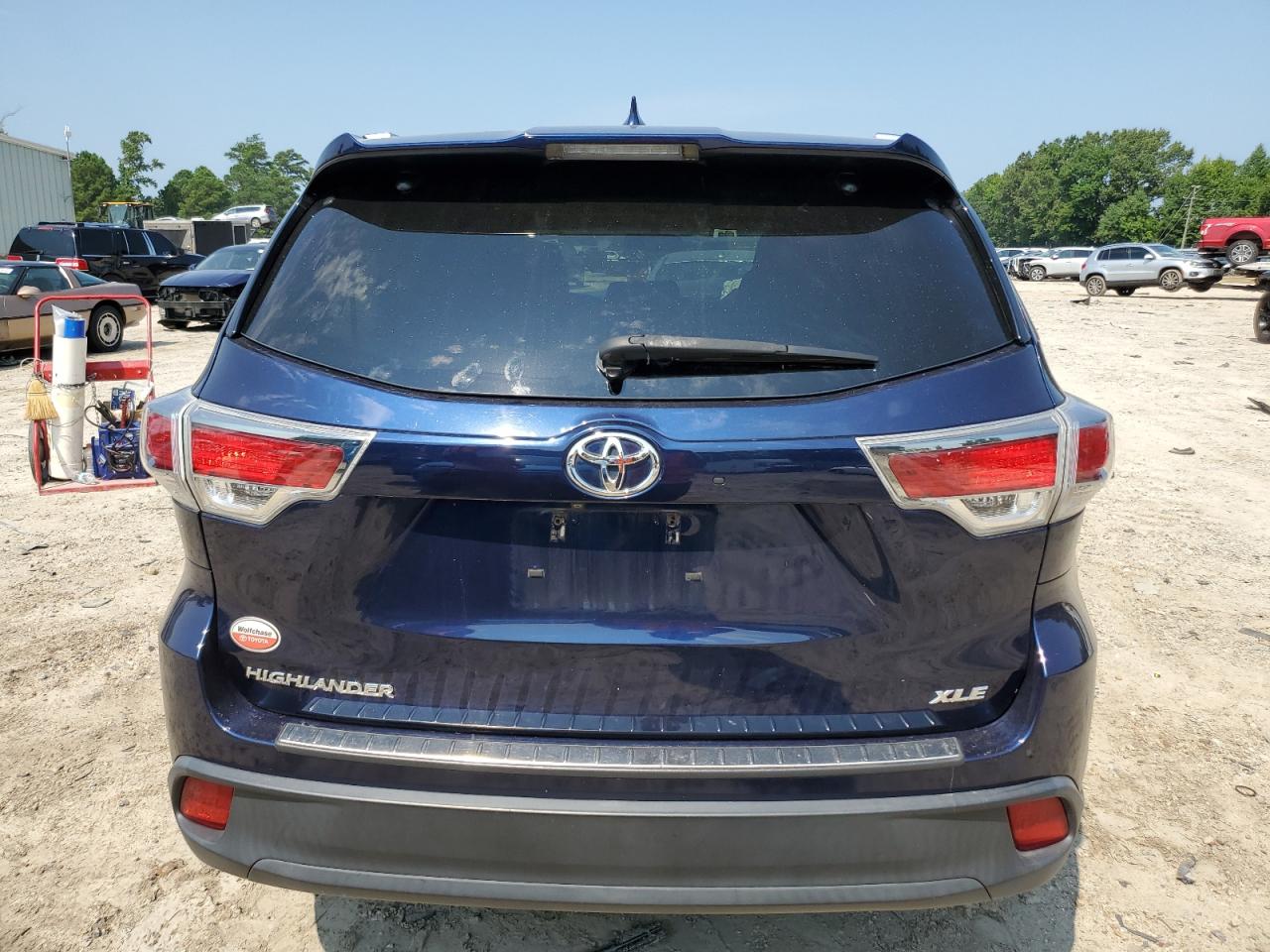 2015 Toyota Highlander VIN 5TDKKRFHXFS118972 Copart auction photo, front end damage thumbnail 6