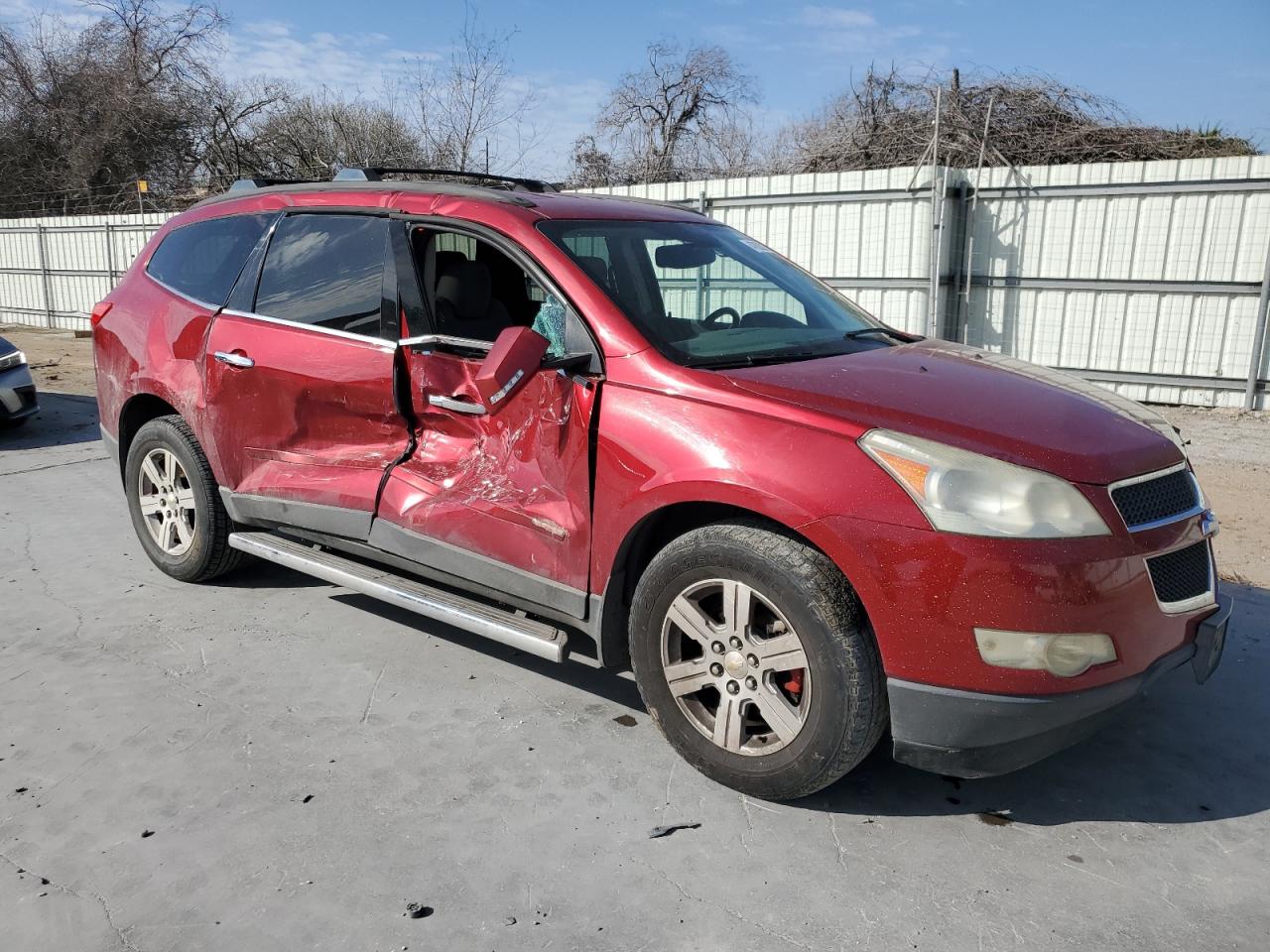 2012 Chevrolet Traverse VIN 1GNKRGED8CJ118516 Copart auction photo, side / rear end damage thumbnail 4
