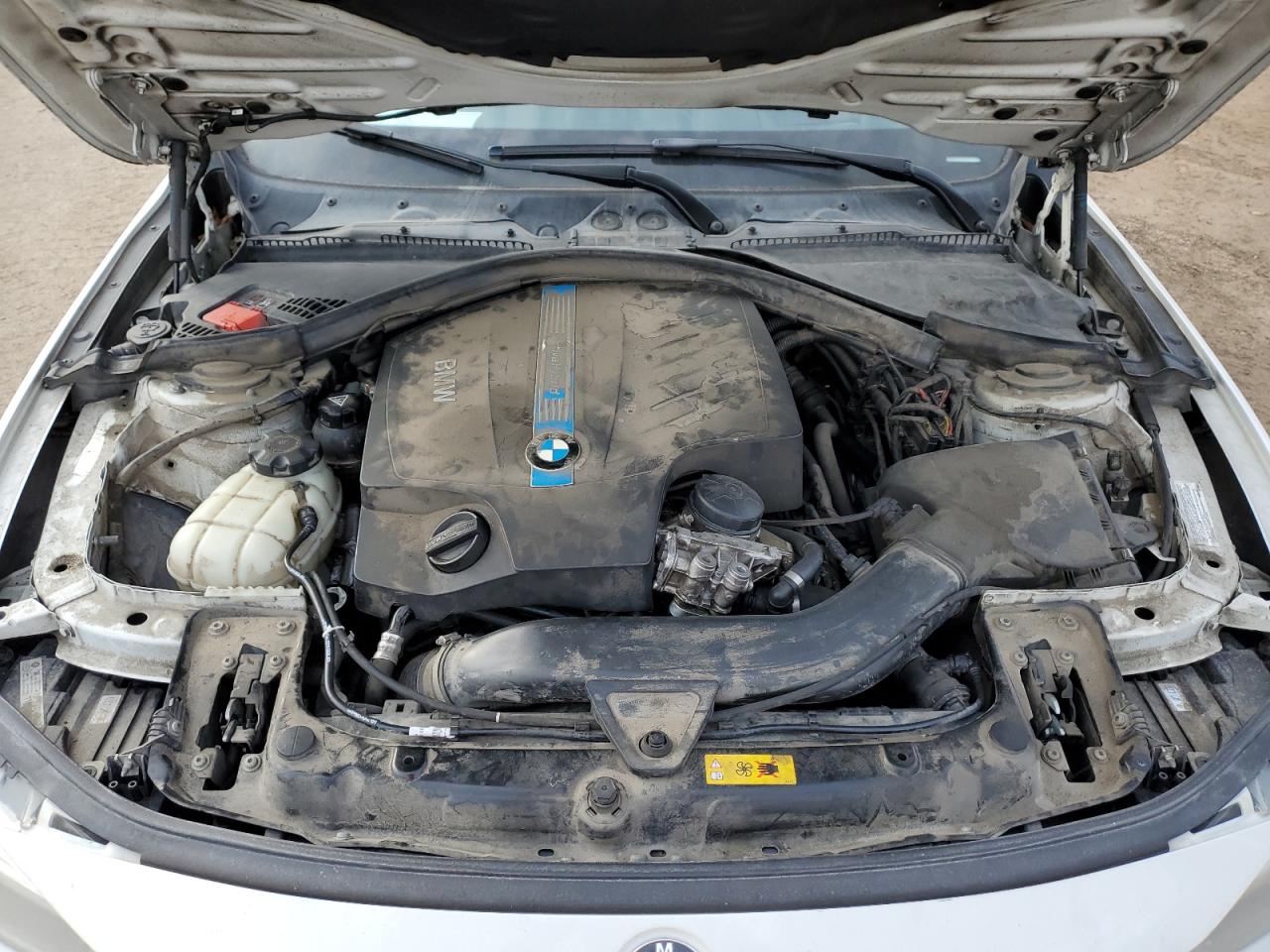 2013 BMW 1er VIN WBA3F9C57DF145477 Copart auction photo, rear end / missing/altered vin damage thumbnail 13