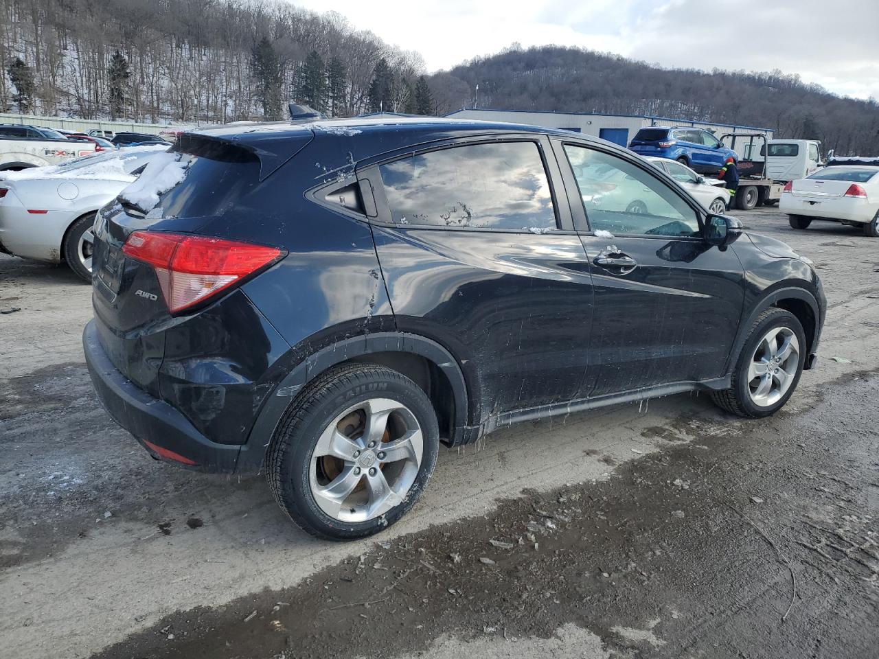 2017 Honda HR-V VIN 3CZRU6H55HM731394 Copart auction photo, front end damage thumbnail 3