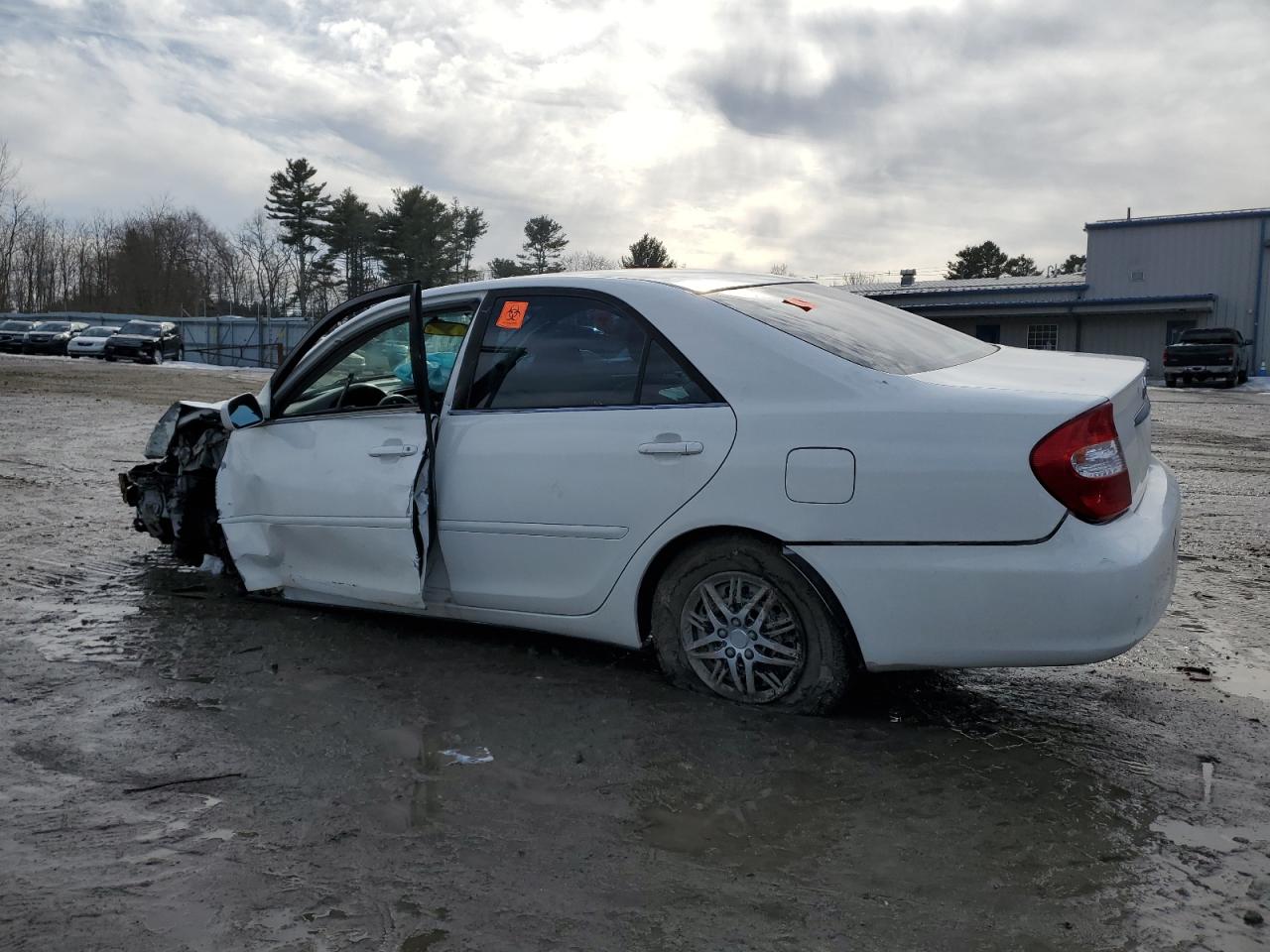 2003 Toyota Camry VIN 4T1BE32K73U190592 Copart auction photo, front end / side damage thumbnail 2