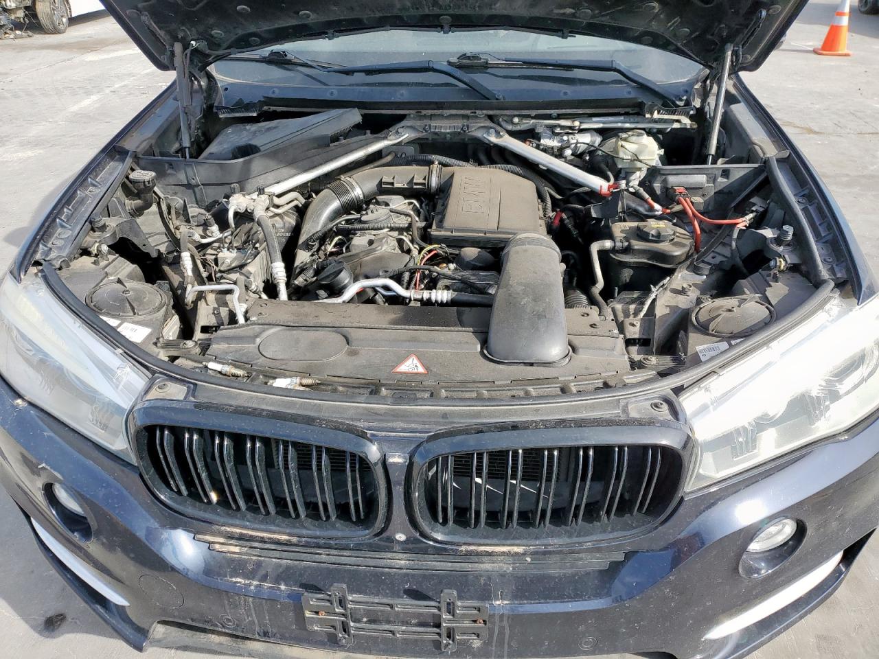 2015 BMW X5 VIN 5UXKR2C52F0H40631 Copart auction photo, mechanical / minor dent/scratches damage thumbnail 12