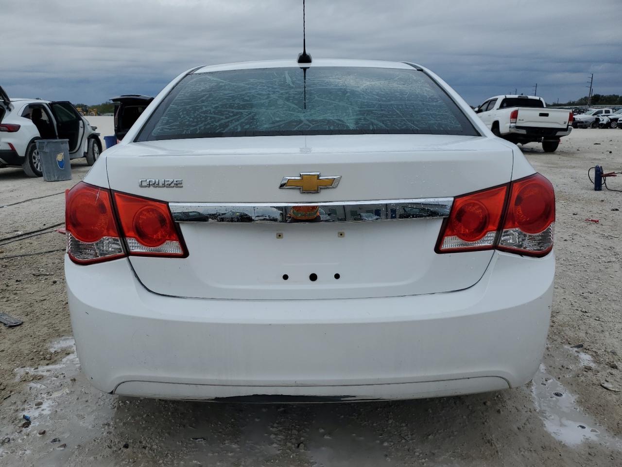 2015 Chevrolet Cruze VIN 1G1PA5SH0F7136875 Copart auction photo, rear end / minor dent/scratches damage thumbnail 6