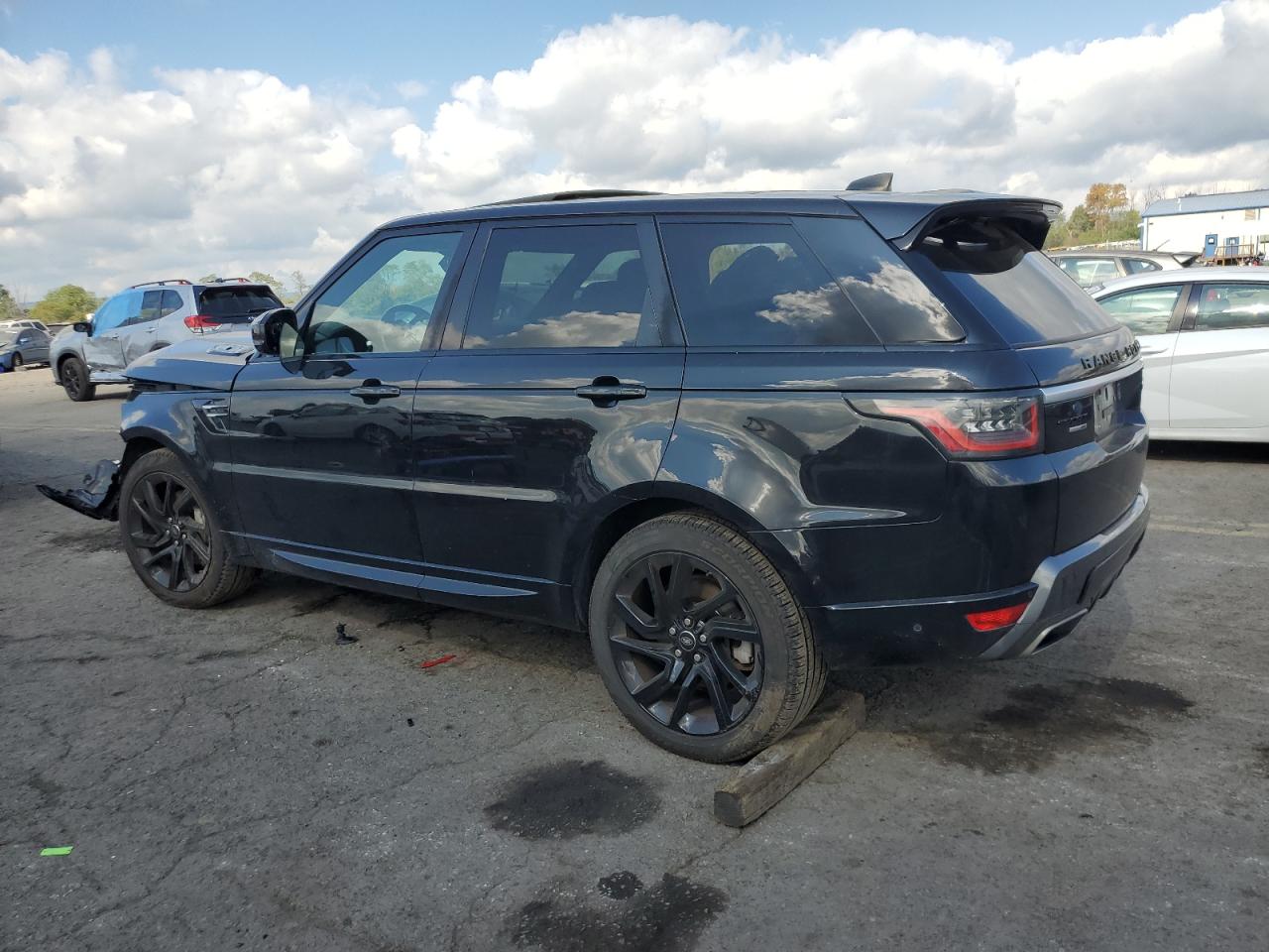 2019 Land Rover Range Rover VIN SALWR2RV4KA842291 Copart auction photo, front end / side damage thumbnail 2
