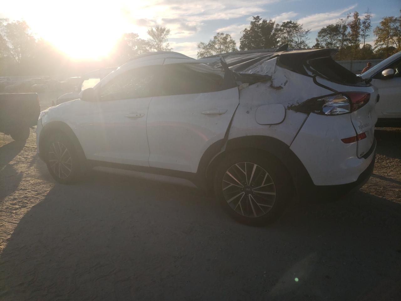 2021 Hyundai Tucson VIN KM8J33AL3MU332949 Copart auction photo, top/roof damage thumbnail 2
