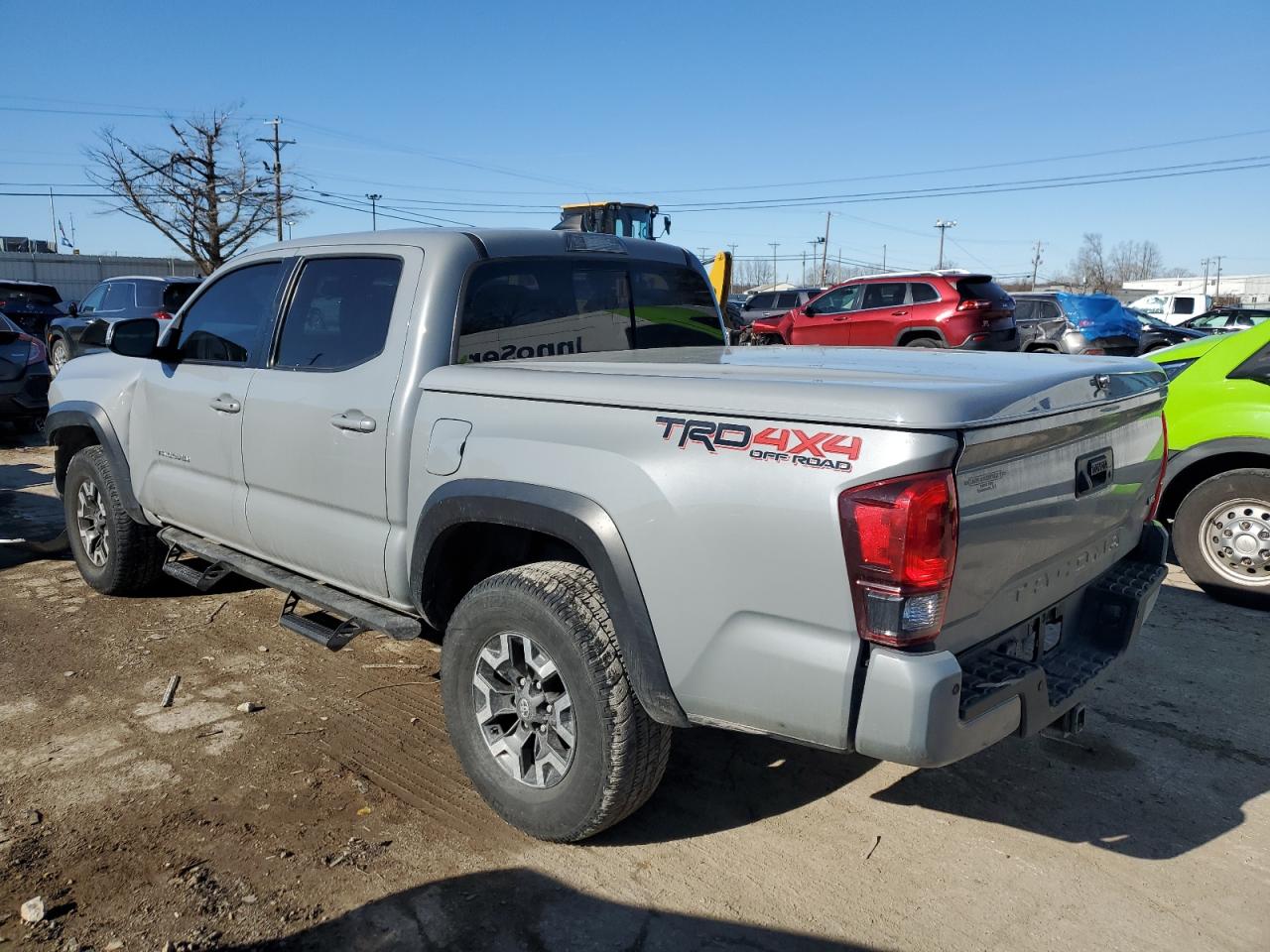 2018 Toyota Tacoma VIN 3TMCZ5AN3JM125258 Copart auction photo, front end / frame damage damage thumbnail 2