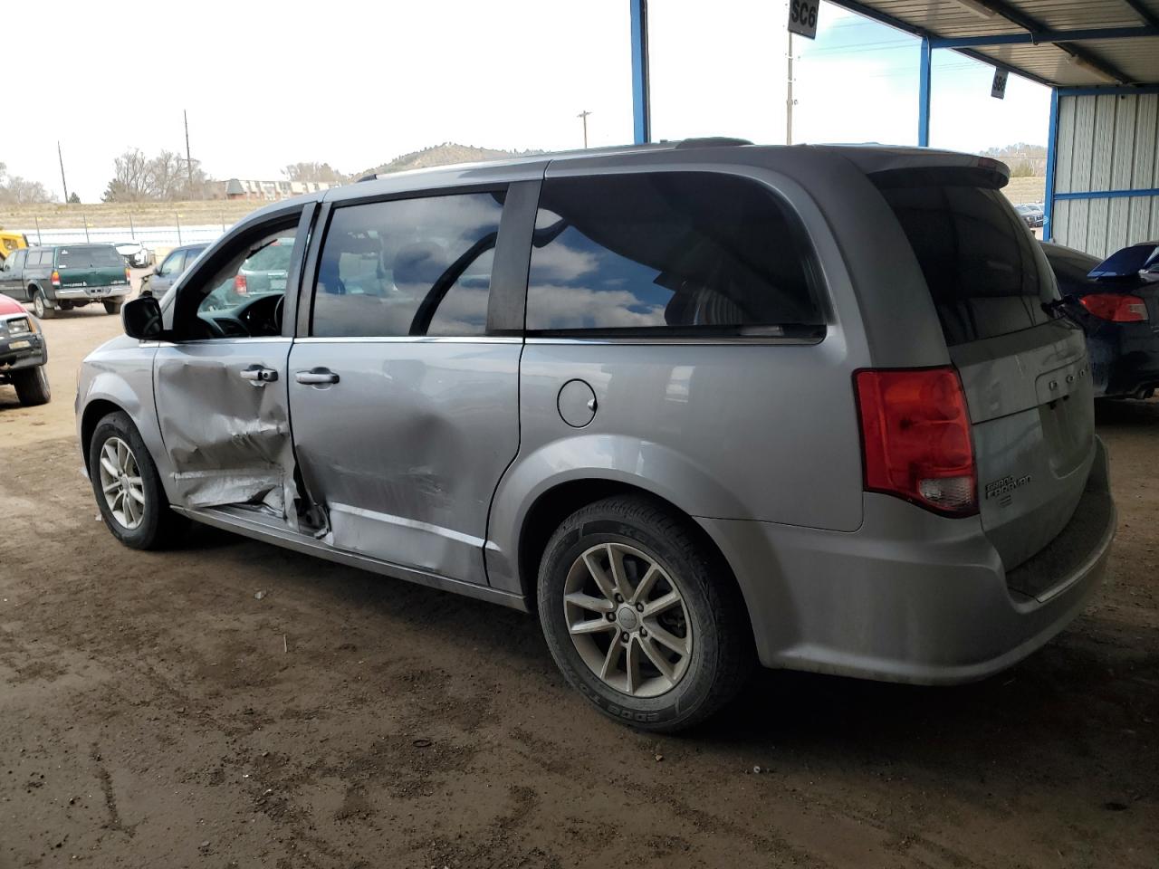 2018 Dodge Caravan VIN 2C4RDGCG9JR223349 Copart auction photo, side damage thumbnail 2