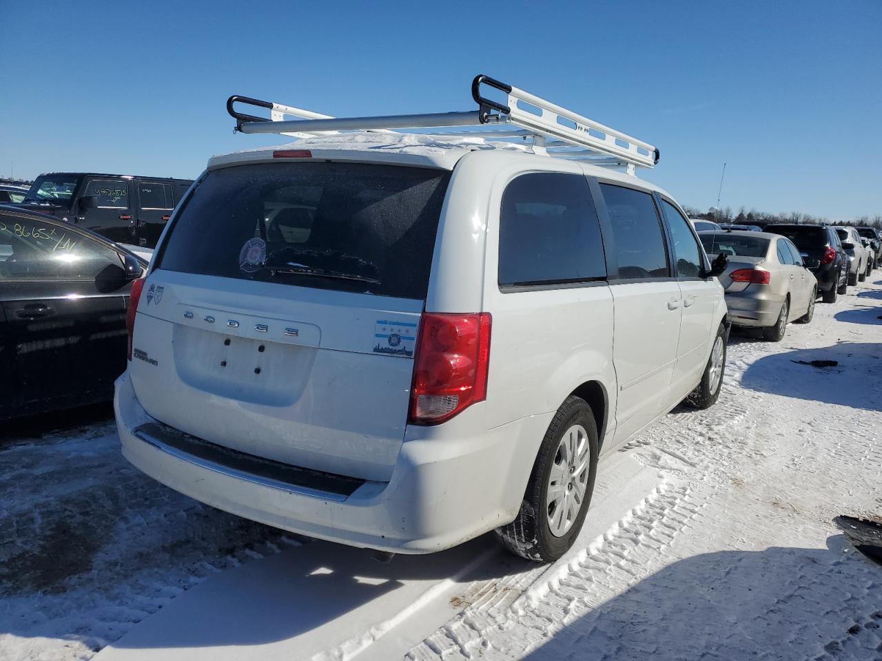 2015 Dodge Caravan VIN 2C4RDGBG4FR711343 Copart auction photo, front end damage thumbnail 3