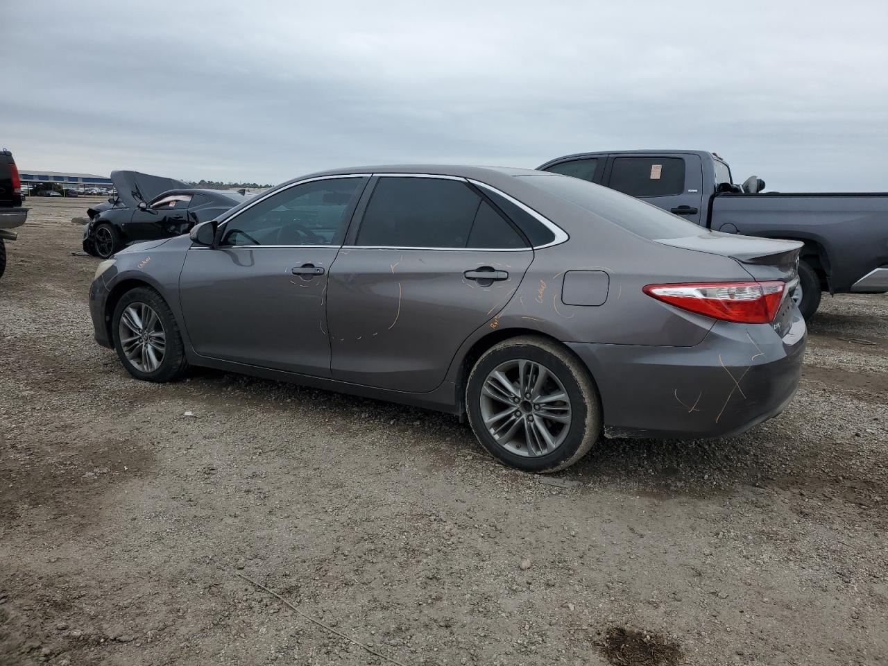 2015 Toyota Camry VIN 4T1BF1FK2FU914074 Copart auction photo, side / minor dent/scratches damage thumbnail 2