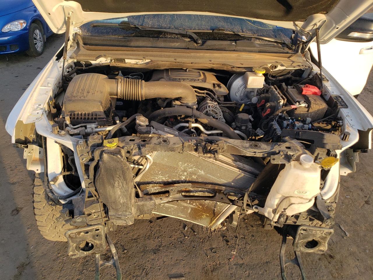 2020 RAM 1500 VIN 1C6SRFLT4LN199799 Copart auction photo, front end damage thumbnail 11