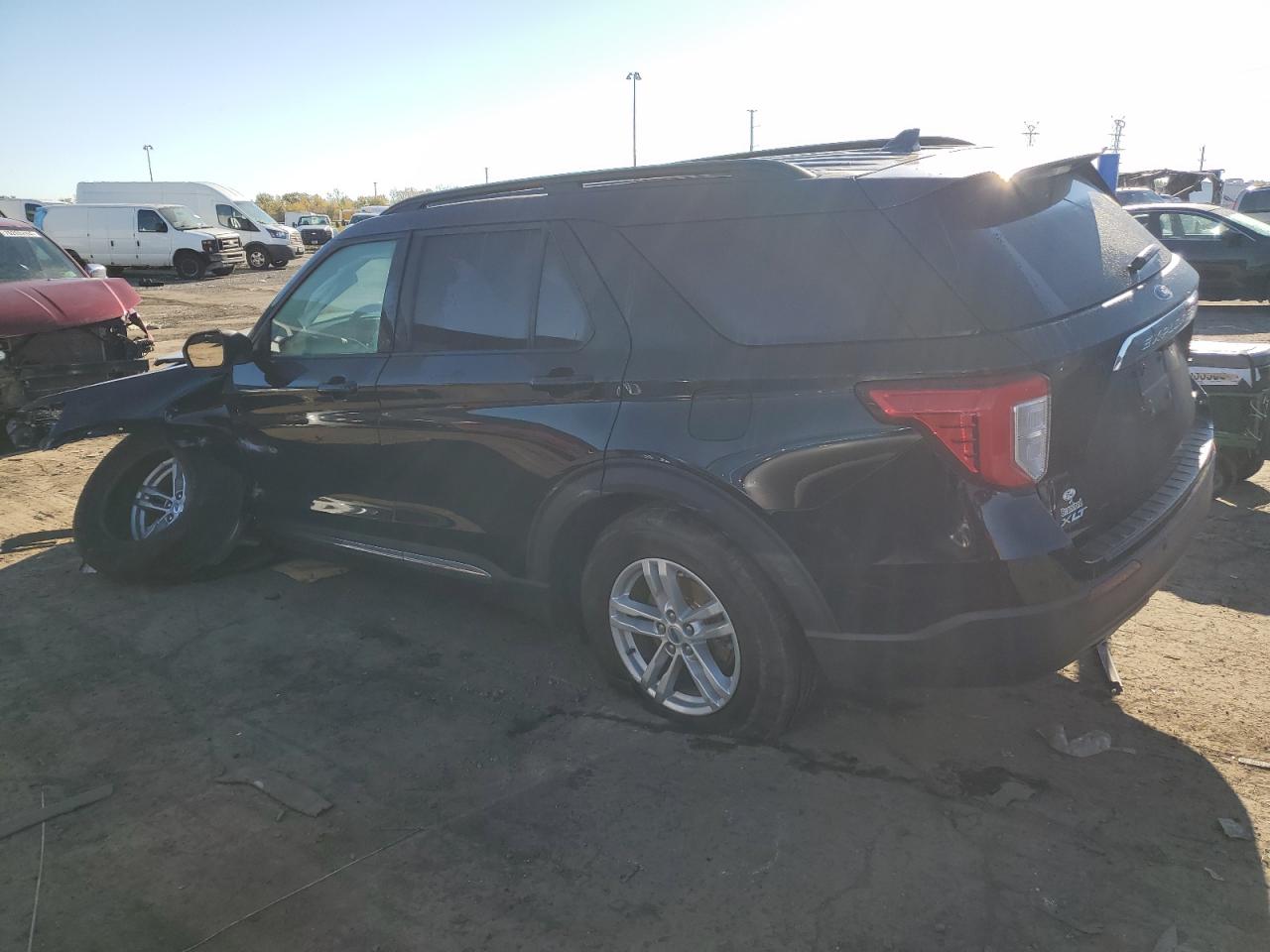 2020 Ford Explorer VIN 1FMSK8DH0LGB44978 Copart auction photo, front end / all over damage thumbnail 2