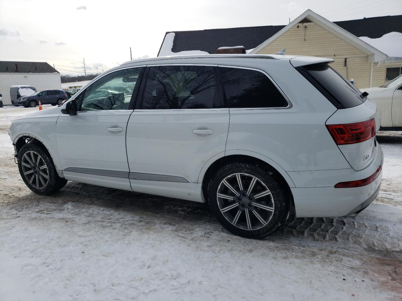 2018 Audi Q7 VIN WA1LAAF70JD032990 Copart auction photo, front end / side damage thumbnail 2