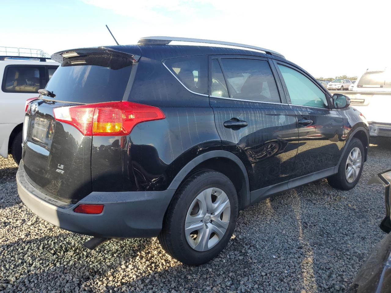 2013 Toyota RAV 4 VIN 2T3BFREV9DW108277 Copart auction photo, water/flood damage thumbnail 3