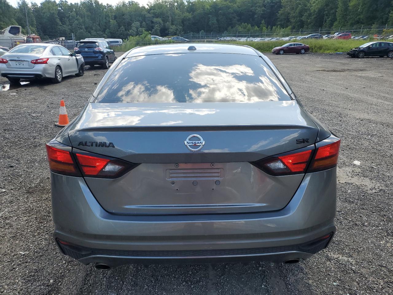 2019 Nissan Altima VIN 1N4BL4CV3KC185361 Copart auction photo, front end / minor dent/scratches damage thumbnail 6