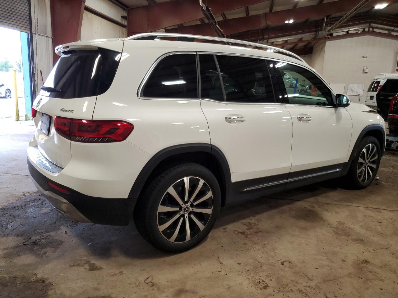2022 Mercedes-Benz GLB VIN W1N4M4HB2NW250677 Copart auction photo, front end / mechanical damage thumbnail 3