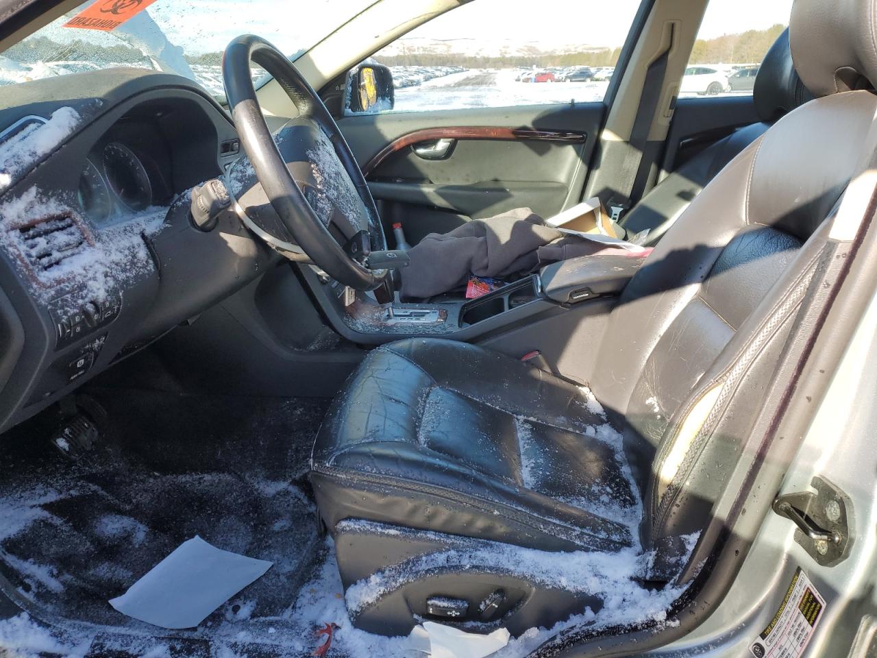 2008 Volvo XC70 VIN YV4BZ982881014952 Copart auction photo, undercarriage / minor dent/scratches damage thumbnail 7