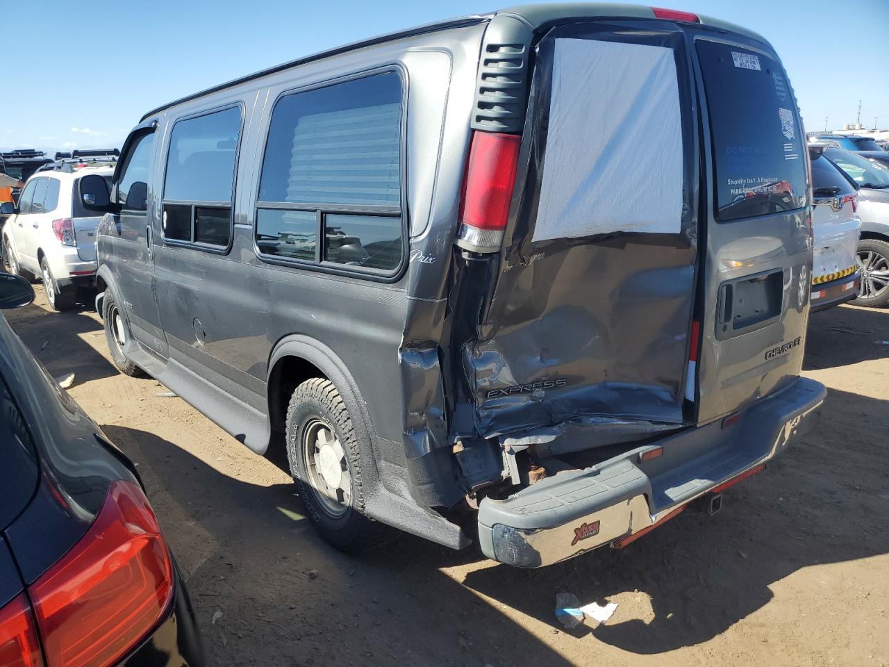 2000 Chevrolet Express VIN 1GBFG15R8Y1213498 Copart auction photo, rear end damage thumbnail 2