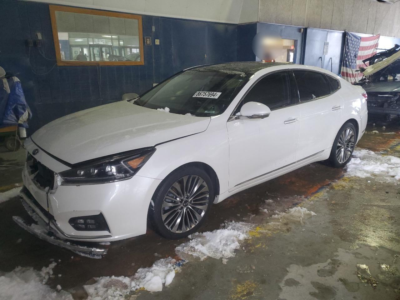2018 KIA Cadenza VIN KNALC4J10J5096264