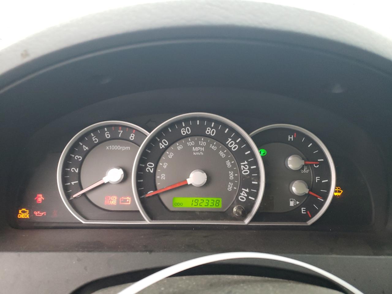 2007 KIA Sorento VIN KNDJD736975666224 Copart auction photo, front end damage thumbnail 9