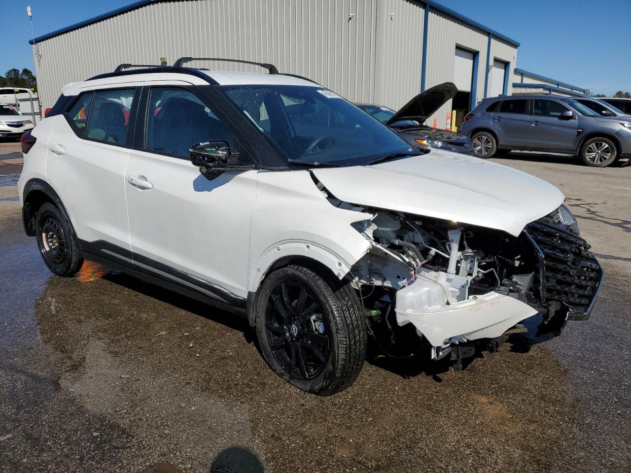 2024 Nissan Kicks VIN 3N1CP5DV1RL557806 Copart auction photo, front end damage thumbnail 4