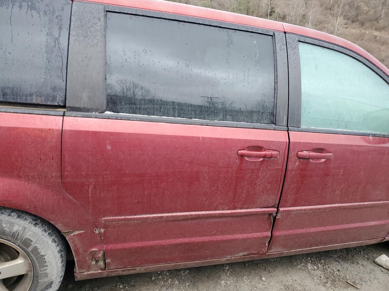 2011 Dodge Caravan VIN 2D4RN3DG9BR628068 Copart auction photo, water/flood damage thumbnail 11