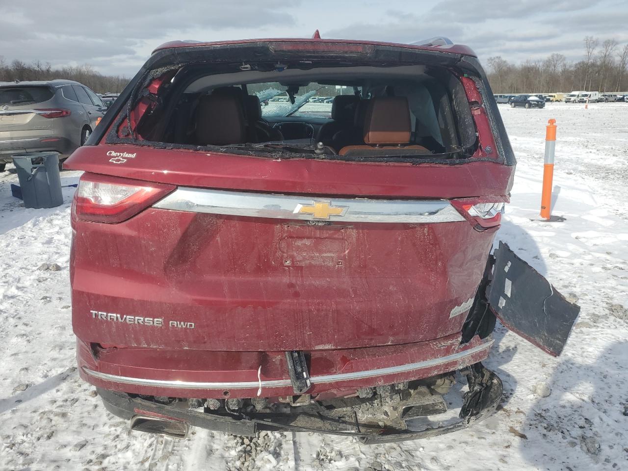 2019 Chevrolet Traverse VIN 1GNEVJKW6KJ227888 Copart auction photo, all over damage thumbnail 6