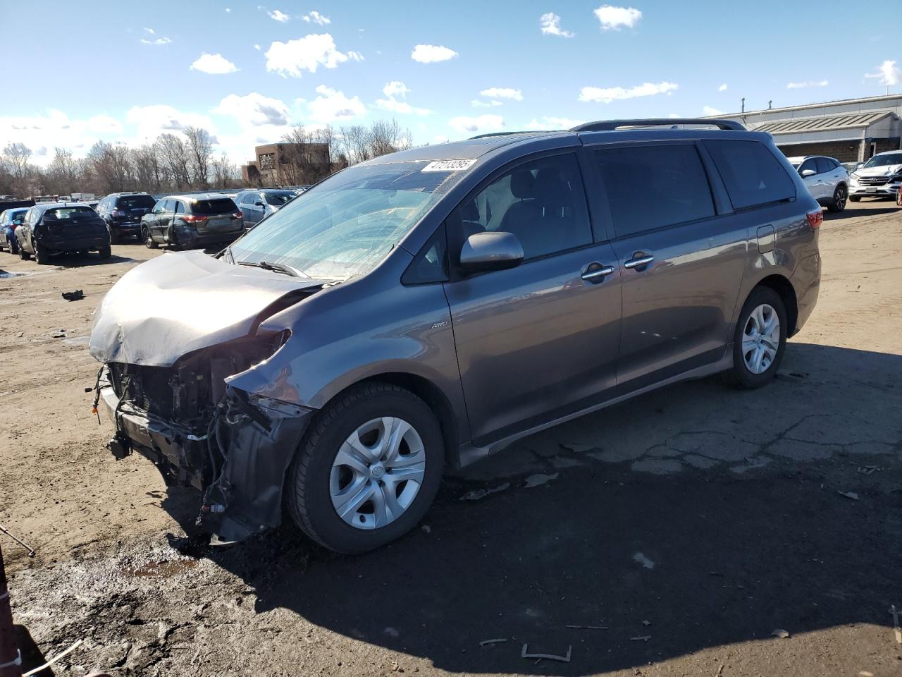 2018 Toyota Sienna VIN 5TDDZ3DC2JS195479