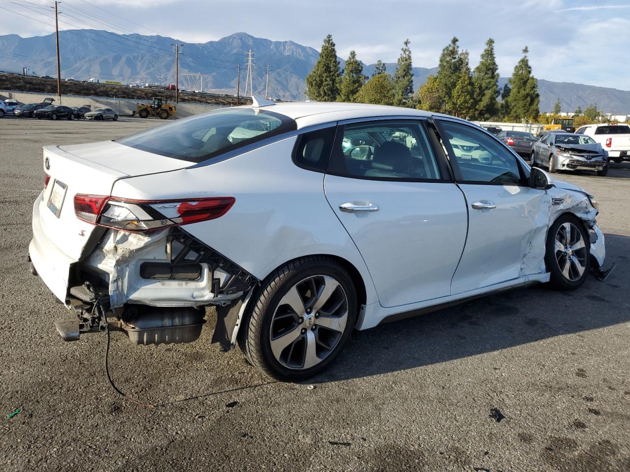 2019 KIA Optima VIN 5XXGT4L31KG374296 Copart auction photo, all over damage thumbnail 3
