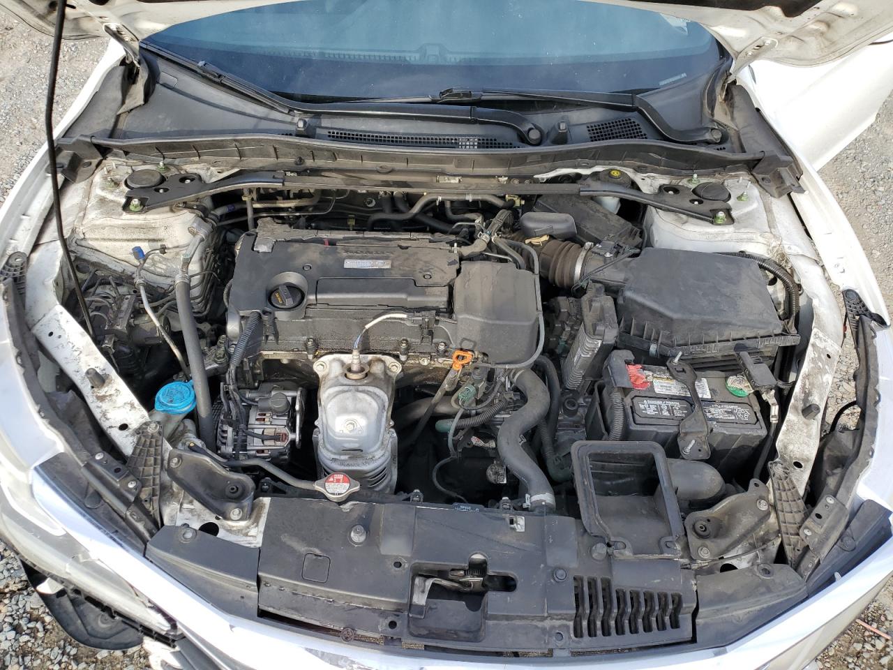 2017 Honda Accord VIN 1HGCR2F16HA060046 Copart auction photo, front end / minor dent/scratches damage thumbnail 13