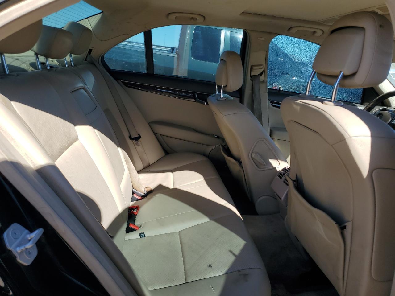 2012 Mercedes-Benz C-klasse VIN WDDGF4HB4CR218264 Copart auction photo, side / minor dent/scratches damage thumbnail 10