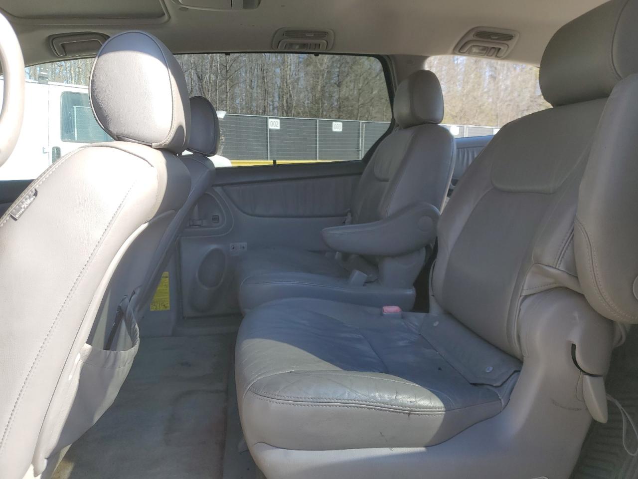 2008 Toyota Sienna VIN 5TDZK22C78S113652 Copart auction photo, rear end damage thumbnail 12