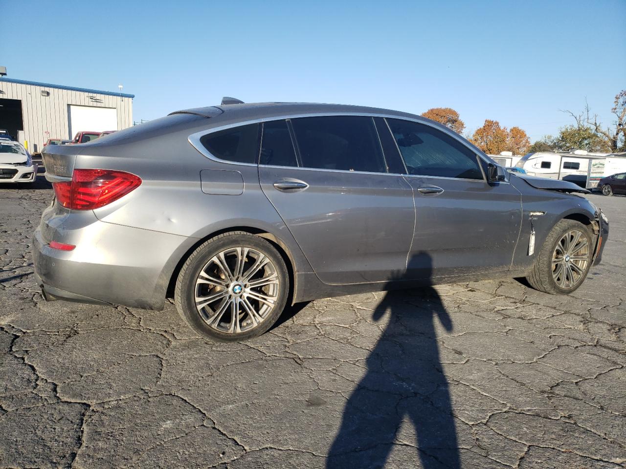 2012 BMW 5er VIN WBASP2C50CC338716 Copart auction photo, front end / minor dent/scratches damage thumbnail 3