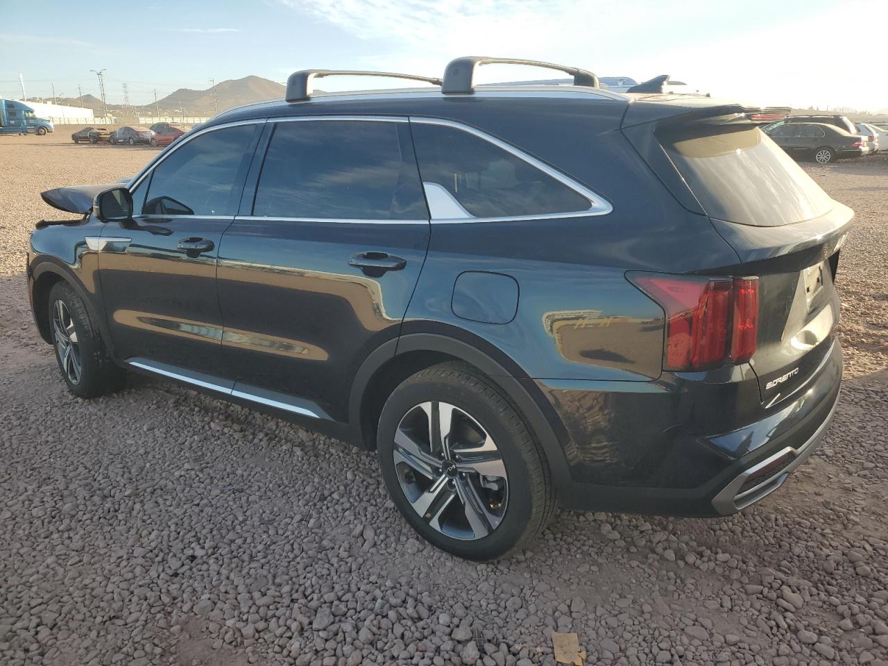 2023 KIA Sorento VIN KNDRMDLH1P5205778 Copart auction photo, front end damage thumbnail 2