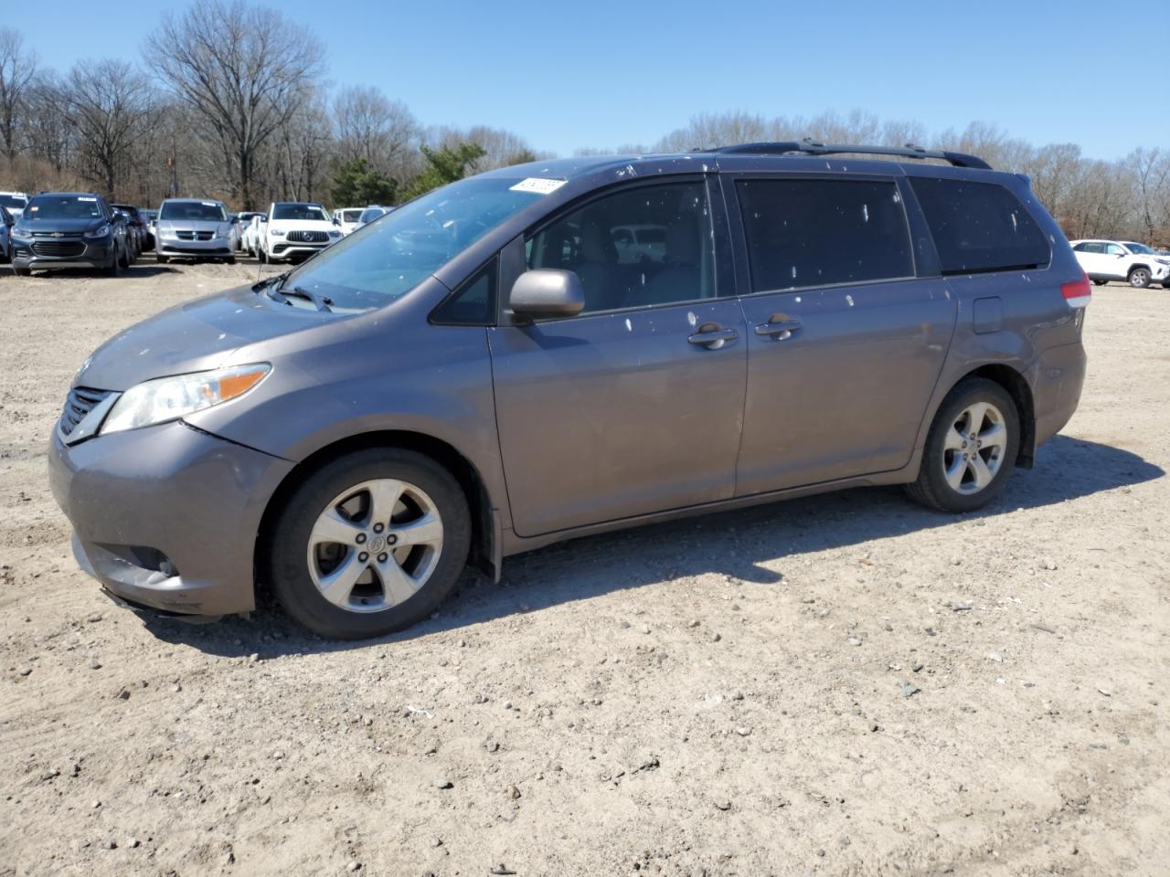 2014 Toyota Sienna VIN 5TDKK3DC0ES424551