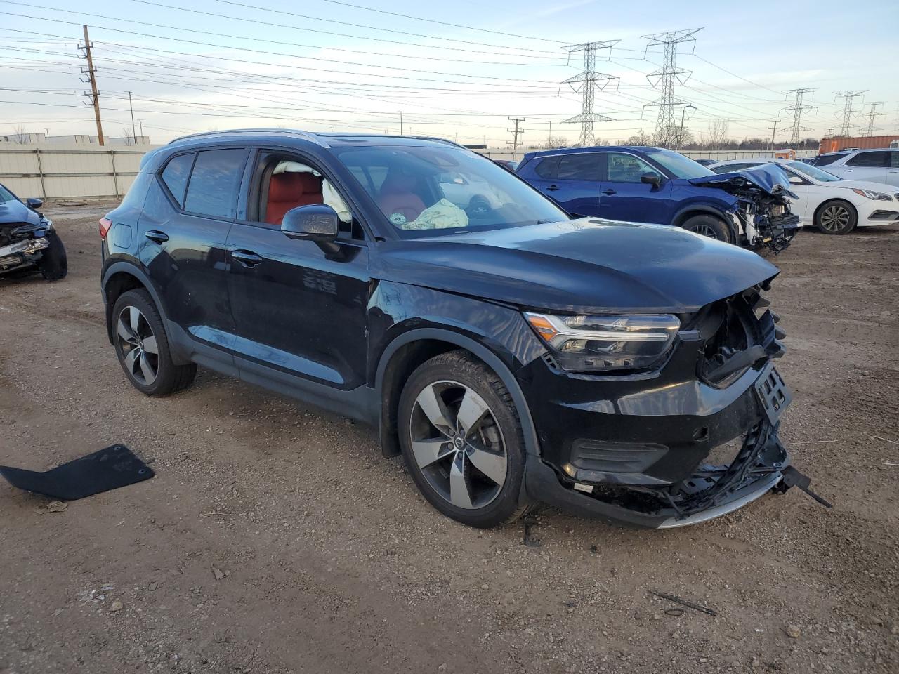 2019 Volvo XC40 VIN YV4162XZ1K2013461 Copart auction photo, front end damage thumbnail 4