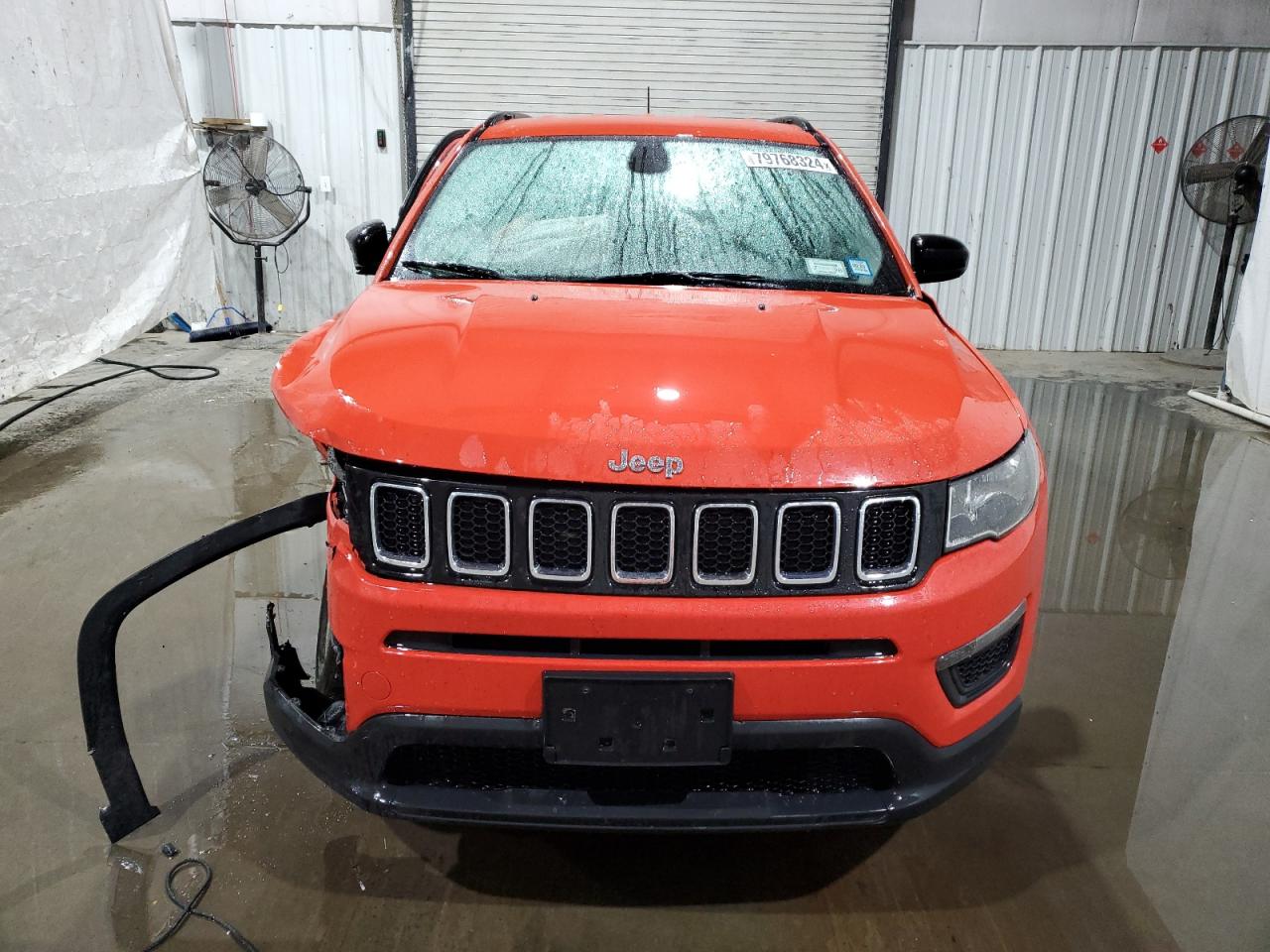 2018 Jeep Compass VIN 3C4NJDAB3JT100933 Copart auction photo, front end / side damage thumbnail 5