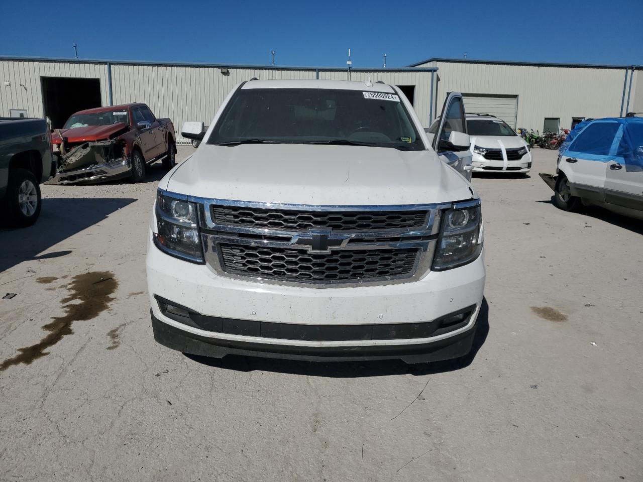 2018 Chevrolet Suburban VIN 1GNSKHKCXJR306166 Copart auction photo, front end / undercarriage damage thumbnail 5